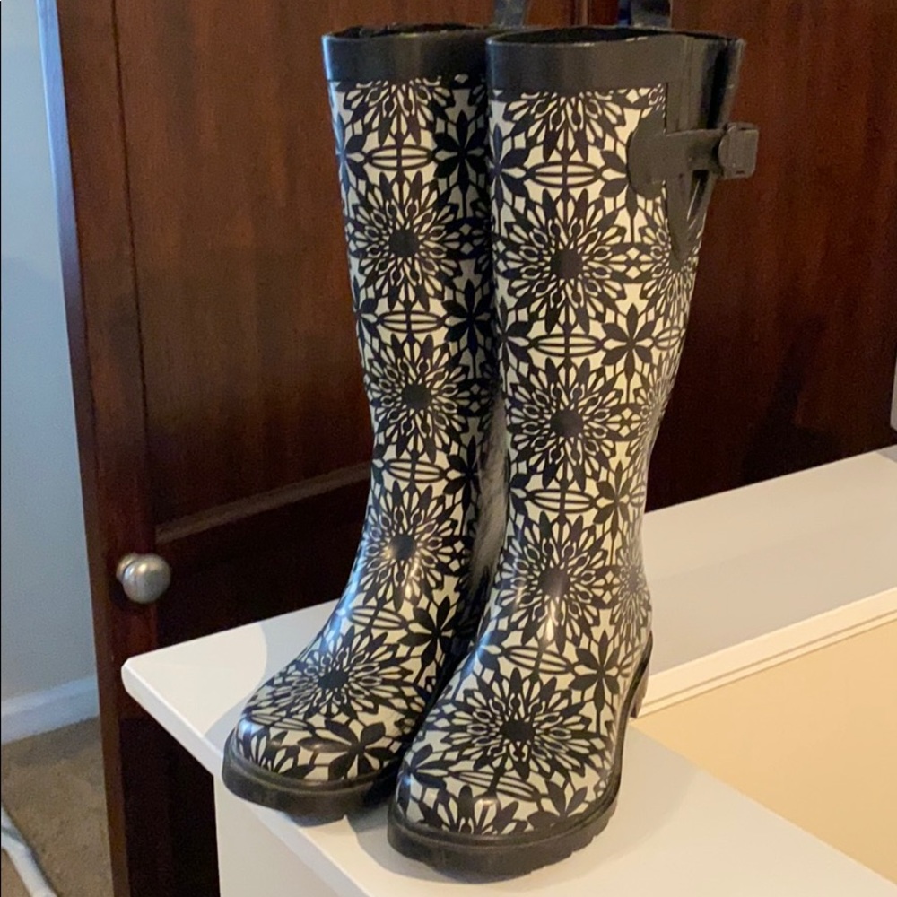 Rain boots